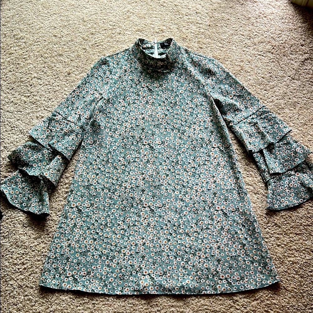 Floral Ruffle Sleeve Dress